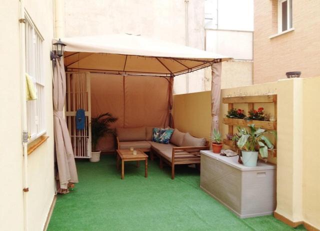 Habitación En Carlos Haya * Málaga